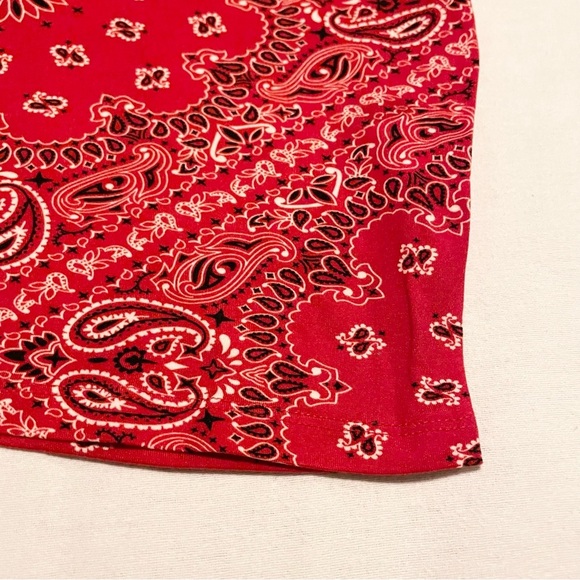 Streetwear Society Paisley Red Bandana Womens Tshirt Size XL Shirt - Picture 6 of 16